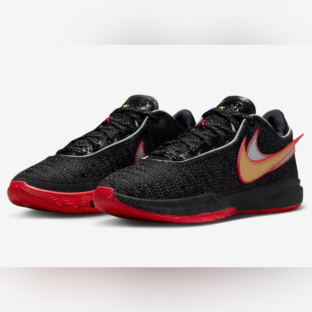 Nike LeBron 20
